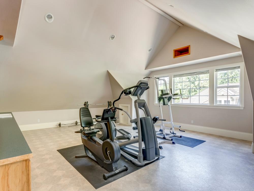 main of Creating Your Own Home Gym Doesn't Have to Be Complicated (puppao)